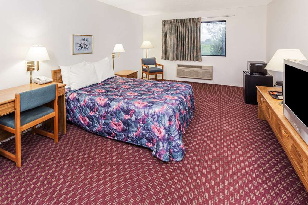 Super 8 By Wyndham Hebron Lowell Area Quarto foto