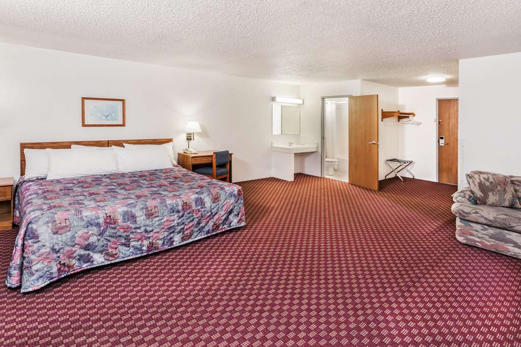 Super 8 By Wyndham Hebron Lowell Area Quarto foto